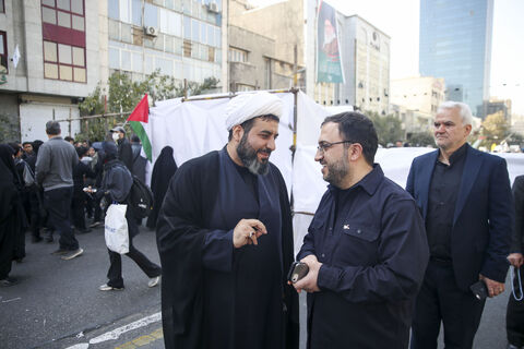 حضور مدیرعامل کانون در راهپیمایی گرامیداشت روز ۱۳ آبان