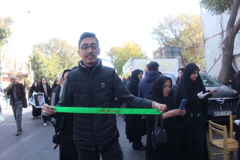 برپایی غرفه کانون پرورش فکری کودکان و نوجوانان، در مسیر راهپیمایی ۱۳آبان ۱۴۰۴، با شعار (متحد و استوار ، مقابل استکبار)2