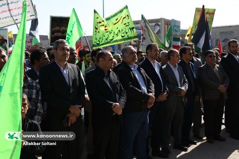 حضور خانواده کانون با نوجوانان در حماسه ۱۳ آبان