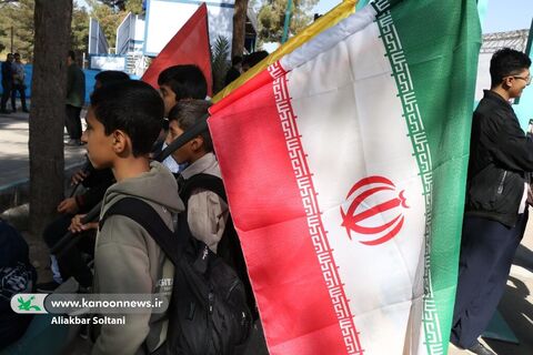 حضور خانواده کانون با نوجوانان در حماسه ۱۳ آبان