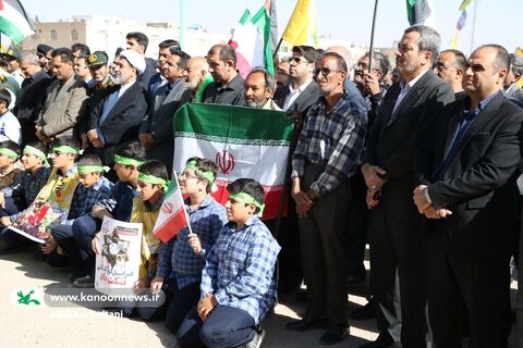 حضور خانواده کانون با نوجوانان در حماسه ۱۳ آبان