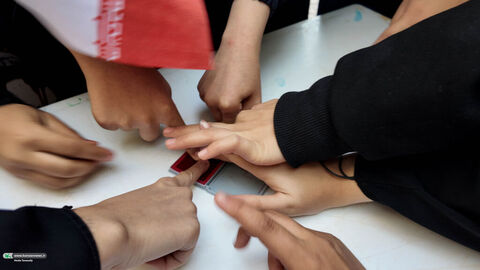 حضور کانون پرورش فکری کودکان و نوجوانان استان قم در راهپیمایی ۱۳ آبان