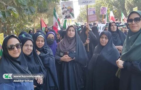 حضور خانواده کانون با نوجوانان در حماسه ۱۳ آبان