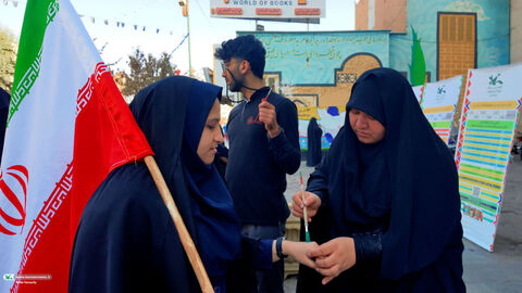 حضور کانون پرورش فکری کودکان و نوجوانان استان قم در راهپیمایی ۱۳ آبان