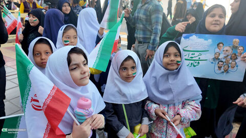 حضور کانون پرورش فکری کودکان و نوجوانان استان قم در راهپیمایی ۱۳ آبان