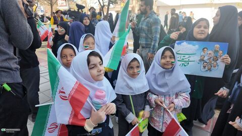 حضور کانون پرورش فکری کودکان و نوجوانان استان قم در راهپیمایی ۱۳ آبان