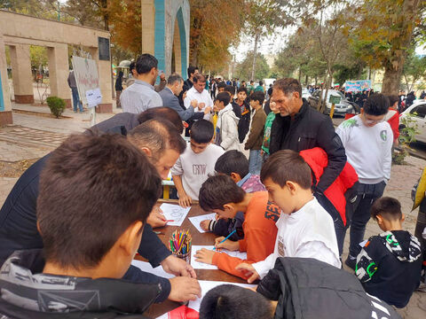 ایستگاه‌های نقاشی و چهره‌نگاری مراکز کانون پارس‌آباد، انگوت و رضی در مسیر راهپیمایی ۱۳ آبان