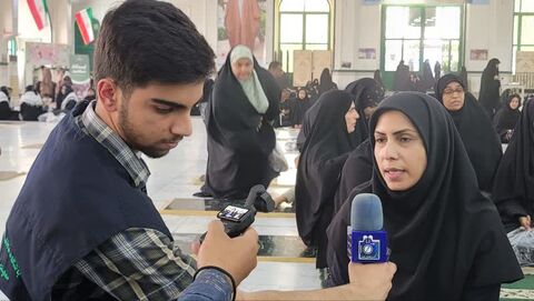 حضور مدیر کل و همکاران ستادی کانون پرورش فکری کودکان و نوجوانان در راهپیمایی یوم الله ۱۳ آبان روز