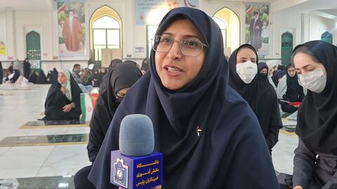 حضور مدیر کل و همکاران ستادی کانون پرورش فکری کودکان و نوجوانان در راهپیمایی یوم الله ۱۳ آبان روز