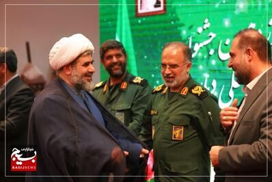 قدردانی از مدیرکل کانون پرورش فکری مازندران در دوازدهمین جشنواره دیار علویان