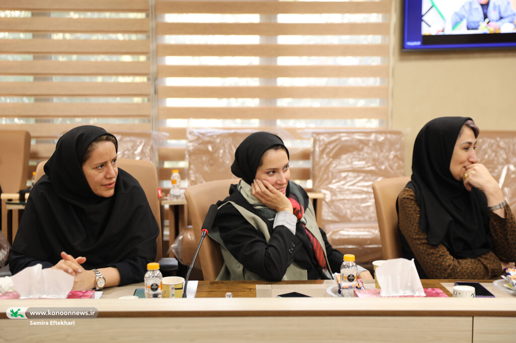 شعر ایران نیازی به موشک ندارد؛ خودش قدرت  است/ قیصر نسل جوان را دوباره عاشق شعر کرد