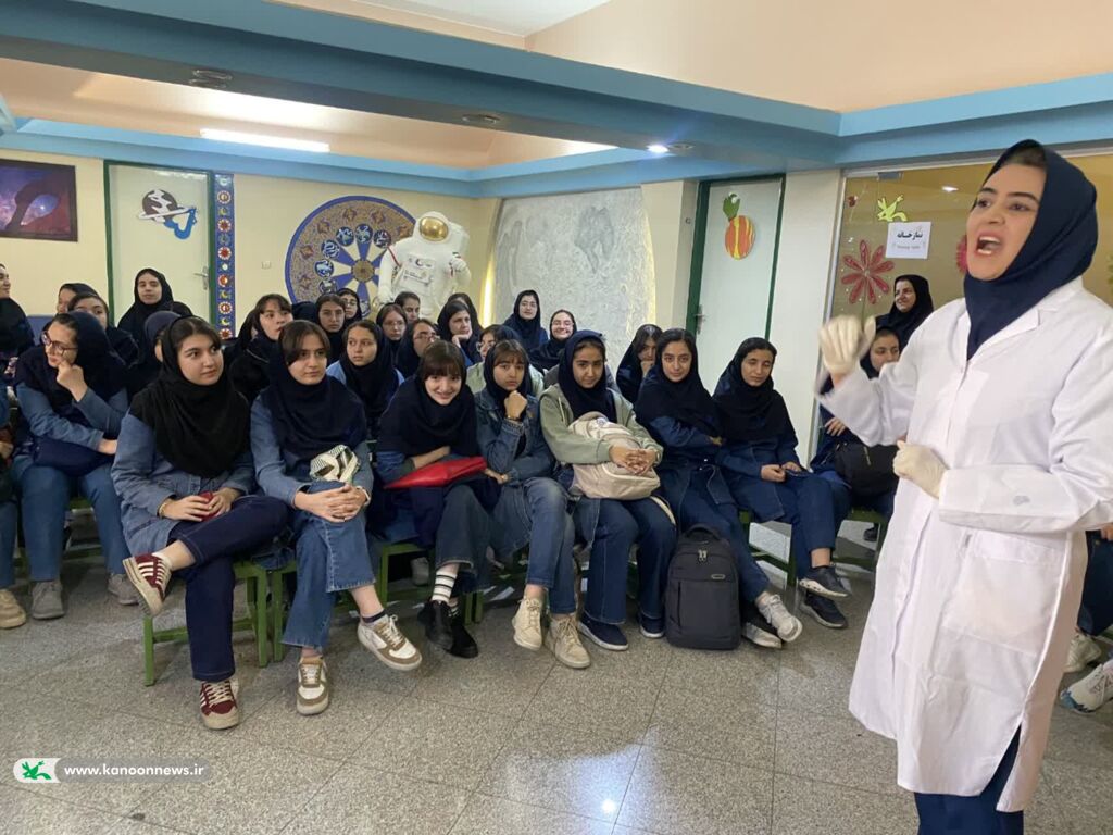 رویداد «کهکشان راه شیمی» همزمان با روز جهانی شیمی در زنجان برگزار شد