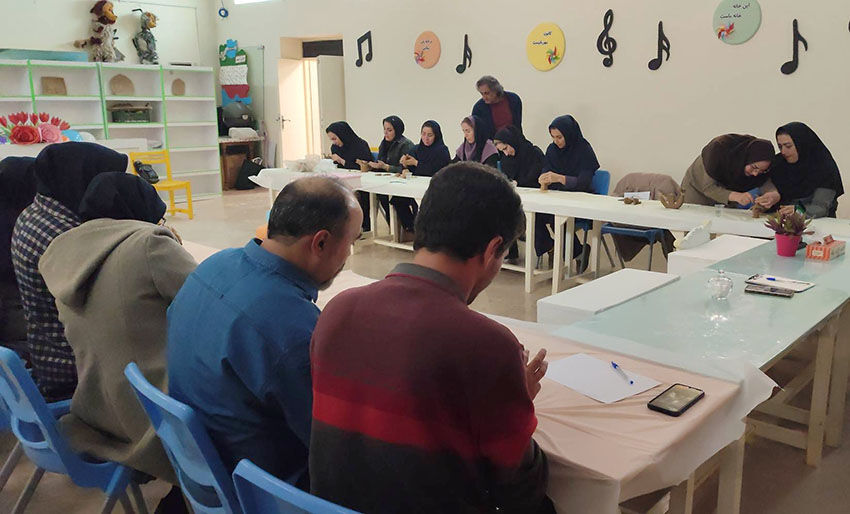 کارگاه هنری «دستاوردهای خلاقانه هنر سفالگری و حجمسازی» در اردبیل برگزار شد