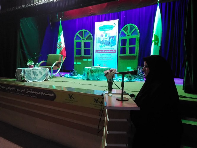 نشست آموزش قصهگویی ویژه مربیان کانون استان اصفهان