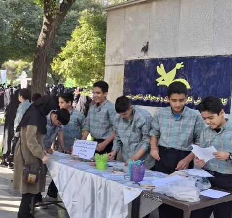 مراسم یوم‌الله ۱۳ آبان ۱۴۰۴ در مراکز کانون استان اصفهان در قاب تصویر