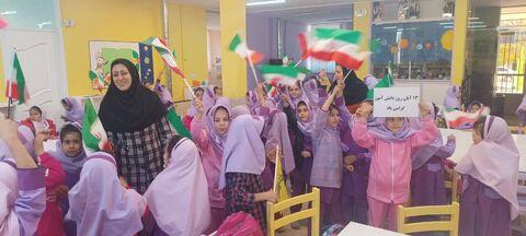 مراسم یوم‌الله ۱۳ آبان ۱۴۰۴ در مراکز کانون استان اصفهان در قاب تصویر