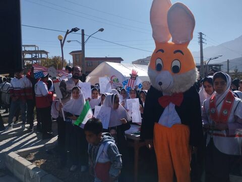 مراسم یوم‌الله ۱۳ آبان ۱۴۰۴ در مراکز کانون استان اصفهان در قاب تصویر