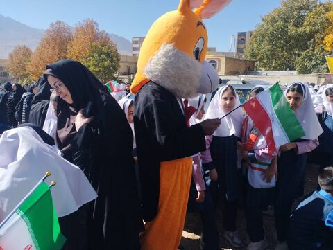 مراسم یوم‌الله ۱۳ آبان ۱۴۰۴ در مراکز کانون استان اصفهان در قاب تصویر