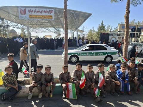 مراسم یوم‌الله ۱۳ آبان ۱۴۰۴ در مراکز کانون استان اصفهان در قاب تصویر