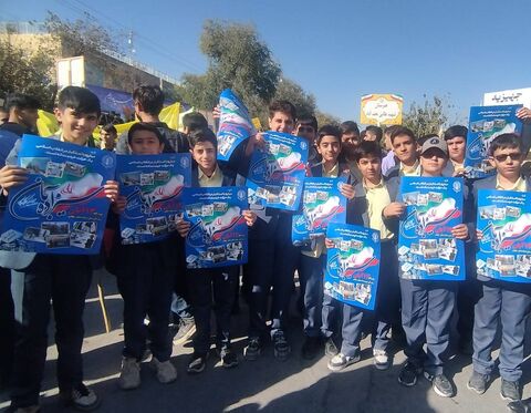 مراسم یوم‌الله ۱۳ آبان ۱۴۰۴ در مراکز کانون استان اصفهان در قاب تصویر