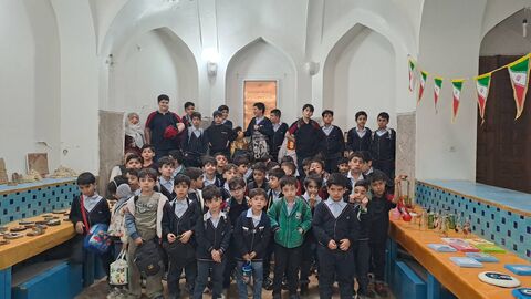 مراسم یوم‌الله ۱۳ آبان ۱۴۰۴ در مراکز کانون استان اصفهان در قاب تصویر