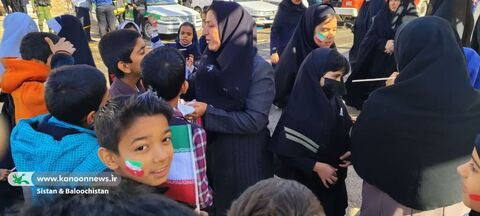 حضور کانون پرورش فکری کودکان و نوجوانان سیستان و بلوچستان در راهپیمایی روز دانش آموز