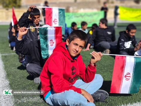 حضور کانون پرورش فکری کودکان و نوجوانان کهگیلویه و بویراحمد در راهپیمایی روز دانش آموز