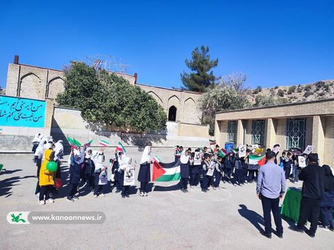حضور کانون پرورش فکری کودکان و نوجوانان کهگیلویه و بویراحمد در راهپیمایی روز دانش آموز