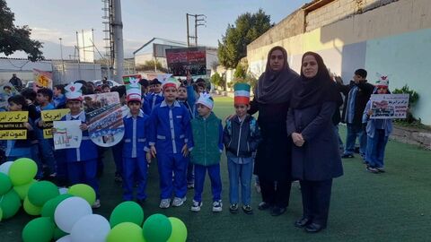 حضور پرشور کانون پرورش فکری در راهپیمایی ۱۳ آبان با اجرای برنامه‌های فرهنگی و هنری برای دانش‌آموزان