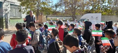 فعالیت‌های کتابخانه سیارروستایی نیشابور همزمان با 13 آبان