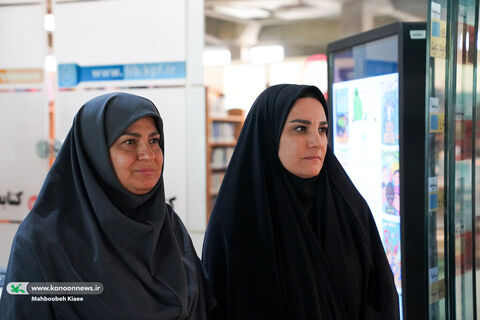 نشست نقد و بررسی مجموعه  «یک پاورقی» در کتابخانه مرجع کانون برگزار شد