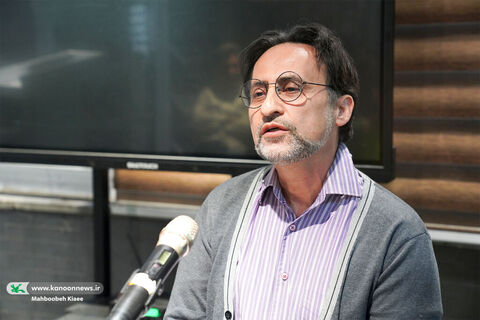 نشست نقد و بررسی مجموعه  «یک پاورقی» در کتابخانه مرجع کانون برگزار شد