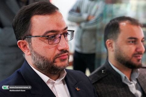 نشست نقد و بررسی مجموعه  «یک پاورقی» در کتابخانه مرجع کانون برگزار شد