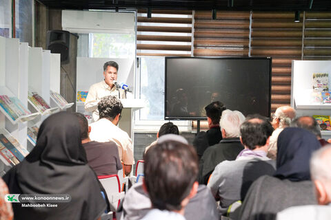 نشست نقد و بررسی مجموعه  «یک پاورقی» در کتابخانه مرجع کانون برگزار شد