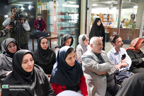 نشست نقد و بررسی مجموعه  «یک پاورقی» در کتابخانه مرجع کانون برگزار شد