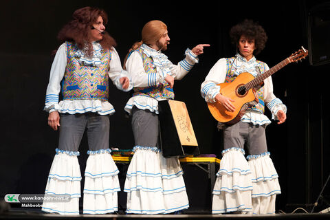 سینما تئاتر کانون پرورش فکری در روز دانش‌آموز