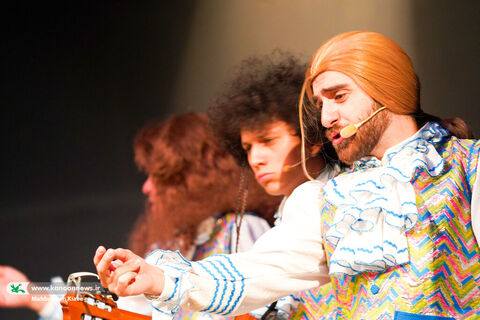 سینما تئاتر کانون پرورش فکری در روز دانش‌آموز