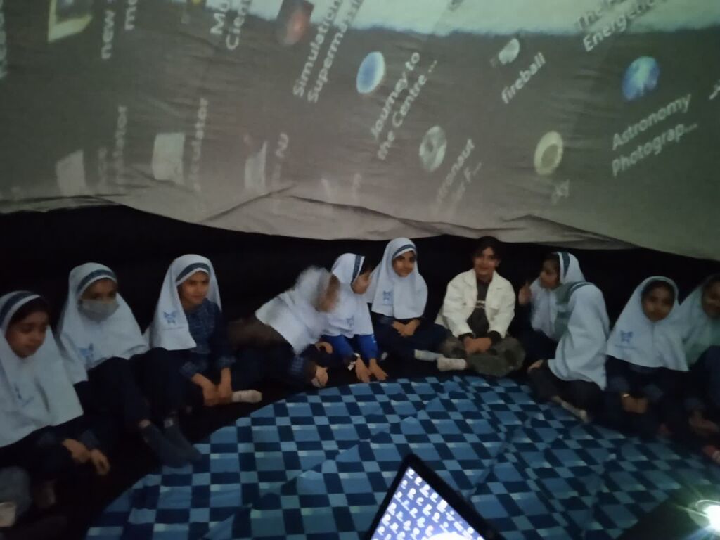 حضور ۳۰۰ دانش‌آموز تایبادی در برنامه‌های رصدخانه کانون استان