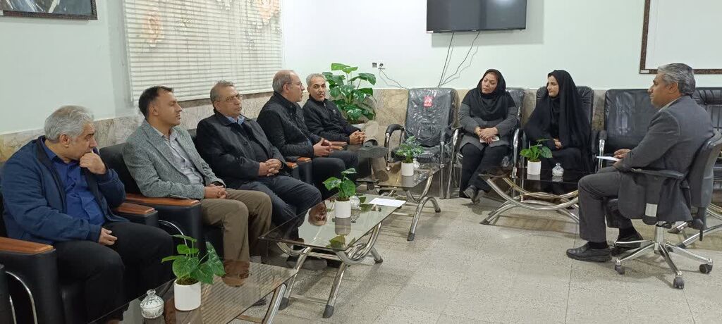 حضور ۳۰۰ دانش‌آموز تایبادی در برنامه‌های رصدخانه کانون استان