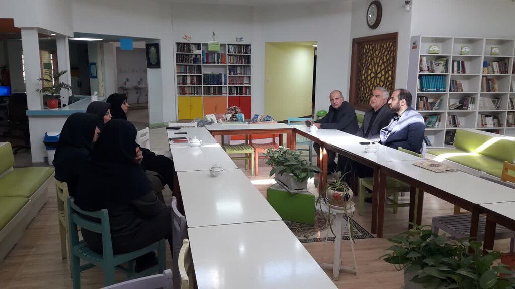 بازدید مدیرکل استان از مراکز نیشابور و گفتگو با فرماندار فیروزه