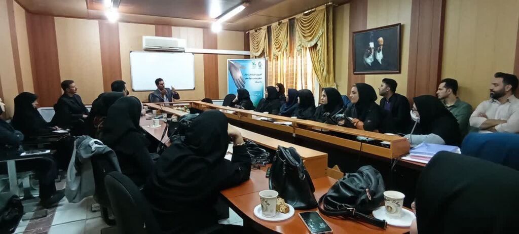 روان‌شناس برجسته کانون کرمانشاه راهکارهای حفاظت از کودکان و نوجوانان را تبیین کرد