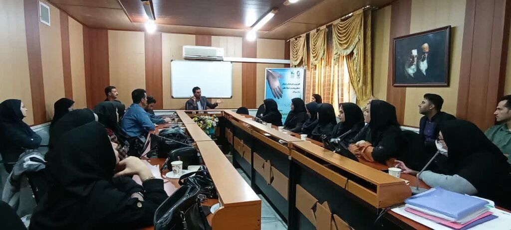 روانشناس برجسته کانون کرمانشاه راهکارهای حفاظت از کودکان و نوجوانان را تبیین کرد