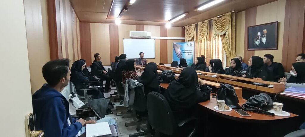 روانشناس برجسته کانون کرمانشاه راهکارهای حفاظت از کودکان و نوجوانان را تبیین کرد