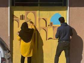 دومین رویداد هنری طراحی و نقاشی روی درب در روستای بیابانک سرخه