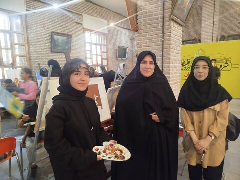 بازدید مدیرکل کانون استان از رویداد نقاشی «نقش طوفان» در ستایش قهرمانان مقاومت، با مشارکت اعضای هنرمند مراکز تبریز