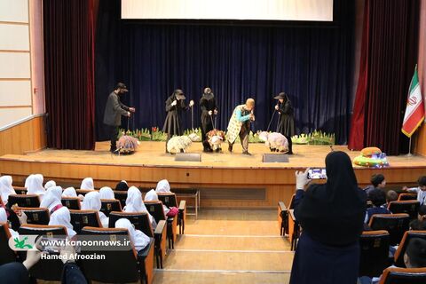 اجرای نمایش عروسکی «ماجرای گله من» در سینما کانون ساری