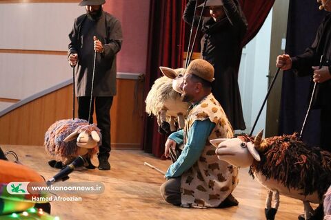 اجرای نمایش عروسکی «ماجرای گله من» در سینما کانون ساری