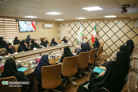 اردوی آموزشی تصویرگران نوجوان کانون خراسان رضوی در تهران(روز سوم)