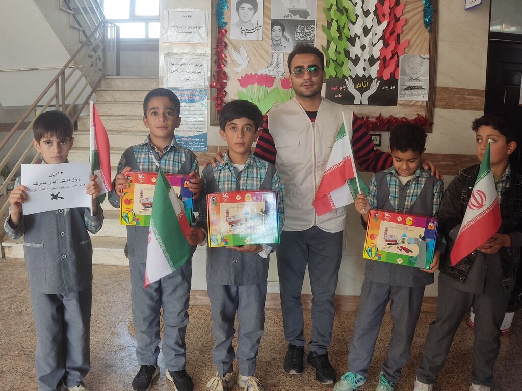 گرامی‌داشت ۱۳ آبان در مراکز فرهنگی و هنری کانون استان قزوین 