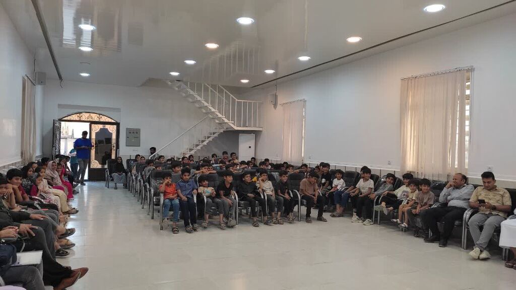 درخشش امید و نشاط در دل کودکان و نوجوانان با حضور «پیک امید» در کتابخانه دژگان